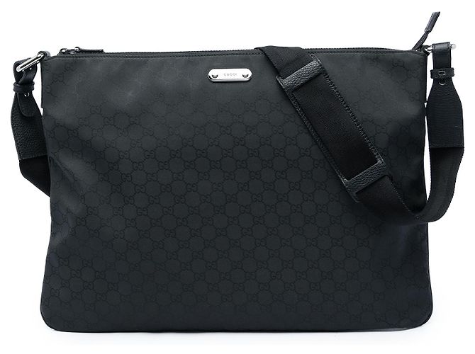 Borsa a tracolla Gucci in nylon GG nero