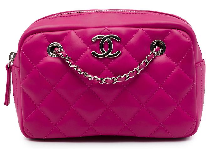 Bolsa Chanel Coco Rain Camera Bag em pele de cordeiro cauchutada acolchoada Small CC Rosa