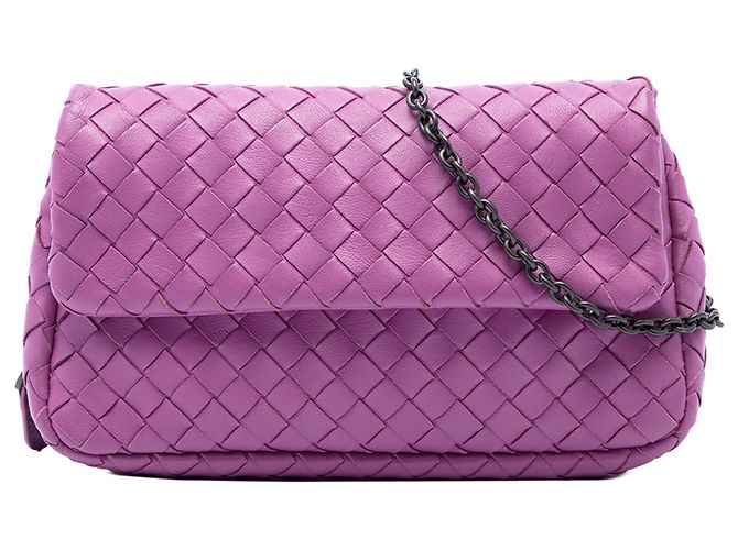 Bottega Veneta Mini Nappa Intrecciato expansível roxa com corrente e aba