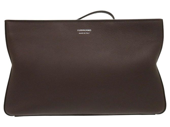 Salvatore Ferragamo Pouch morbida in pelle marrone Ferragamo Marrone scuro