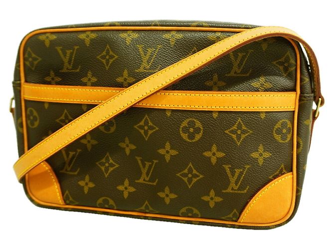 Bolsa de Ombro Louis Vuitton Monogram Trocadero 27