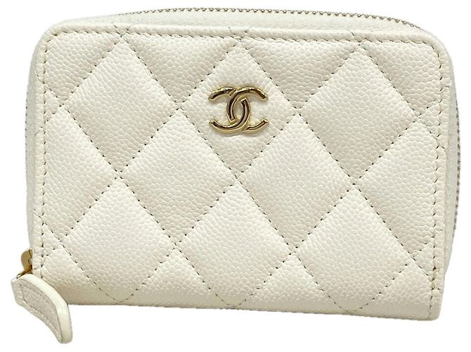 Monedero Chanel de piel de becerro granulada Ivory Crudo