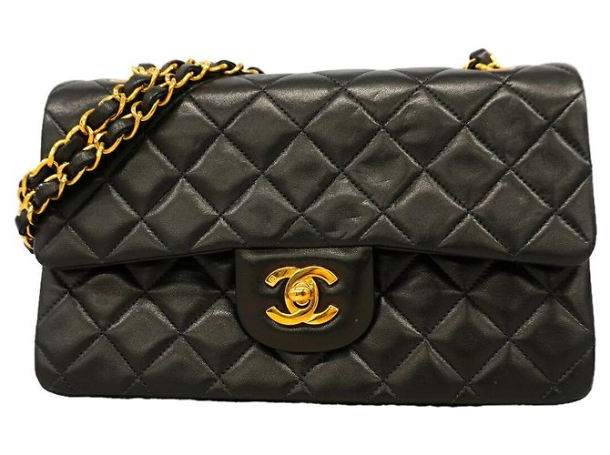 Borsa a tracolla Chanel Matelassé Nero