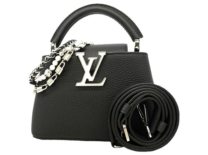 Borsa Louis Vuitton Capucines MINI Nero
