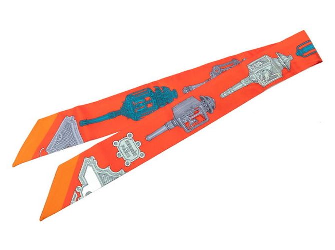 Hermès Twilly Merveilleuses Lanternes Scarf Muffler Rot
