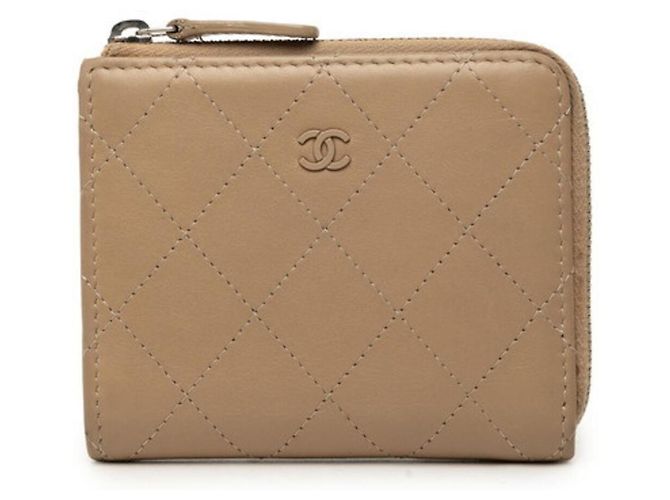 Cartera bi-fold Chanel Coco Mark Beige