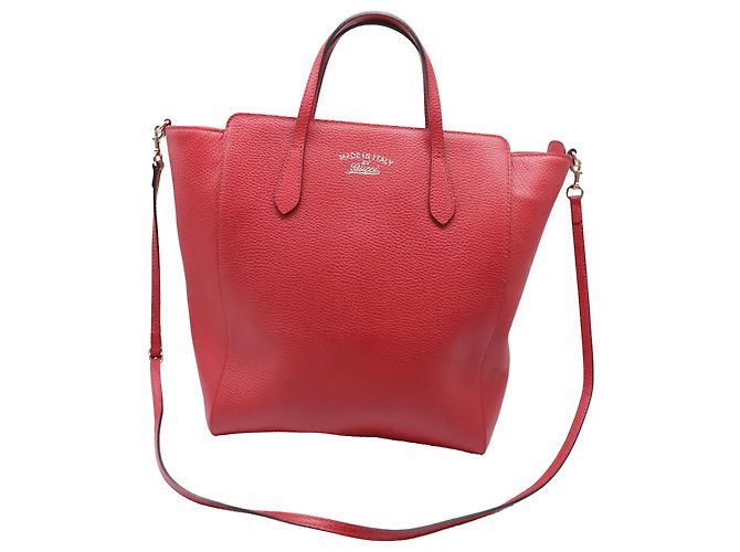 Sac cabas Gucci Medium Swing en cuir rouge