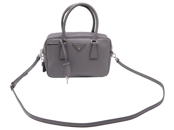 Bolso Prada Small Top handle en piel Saffiano gris