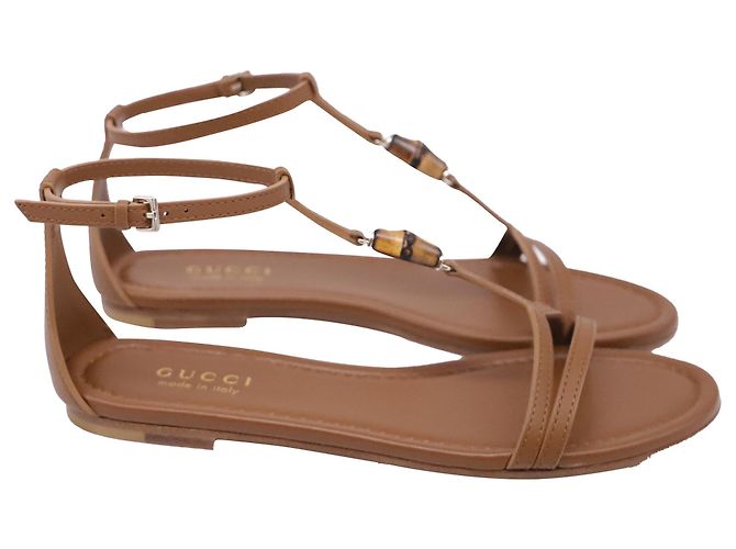 Sandali T-strap Gucci con dettagli in bambù in pelle marrone