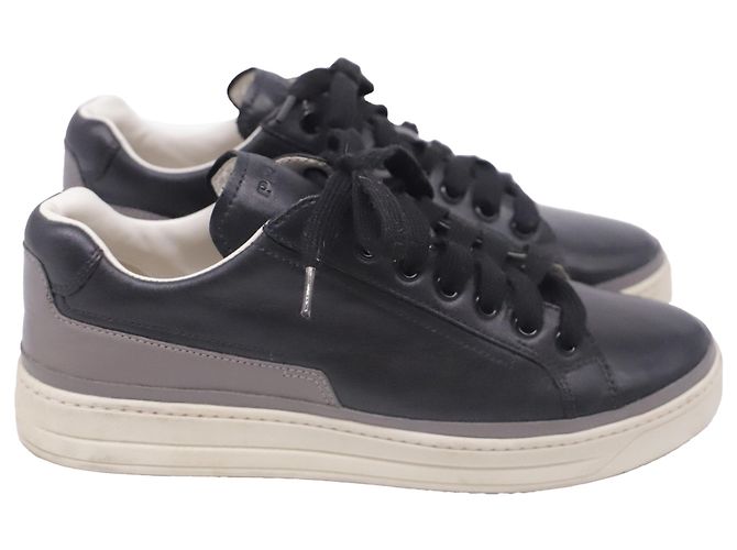Sneakers basse Prada Sport in pelle nera Nero