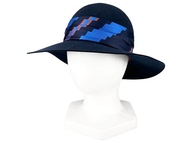 Cappello Hermès in lana e seta blu