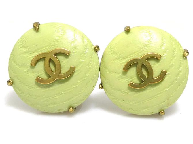Orecchini a clip Chanel oro e verde chiaro D'oro