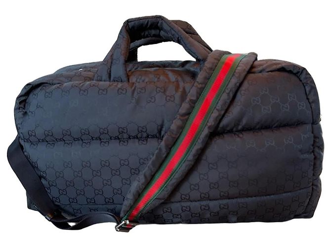 Gucci Mala de Viagem Acolchoada GG Monogram Preto