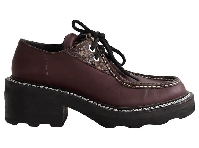 Louis Vuitton Scarpe Derby stringate basse district bordeaux Bordò
