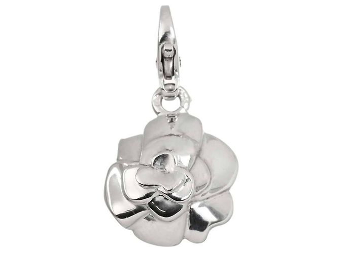 Pendente Chanel Camélia in oro bianco