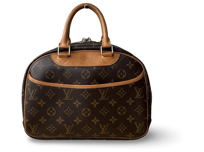 Louis Vuitton Trouville Beige Golden