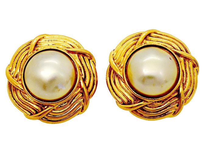 Chanel vergoldete Clip-Ohrringe Golden