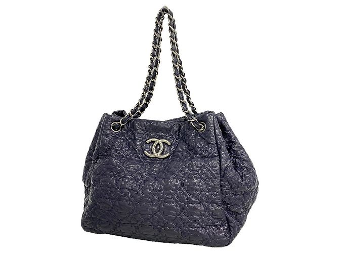 Borsa a tracolla Chanel in pelle blu navy