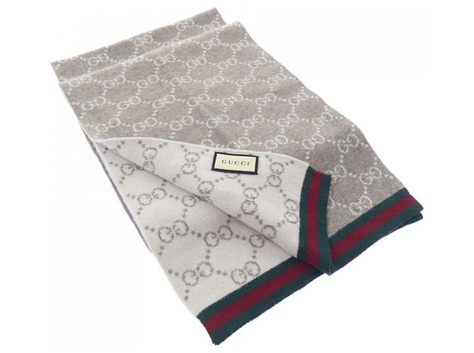 Gucci grauer Wollschal Braun