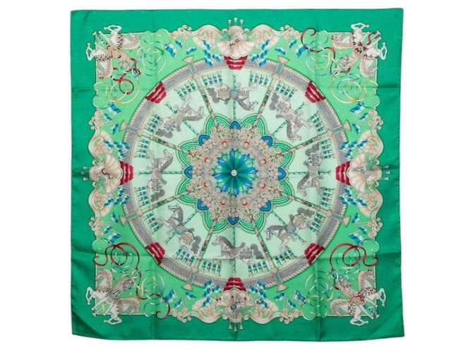 Hermès Lenço de seda Hermes Luna Park Multicor Verde