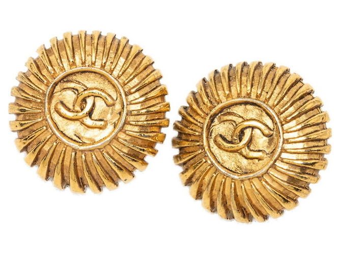 Timeless Orecchini a clip Chanel Vintage Gold D'oro