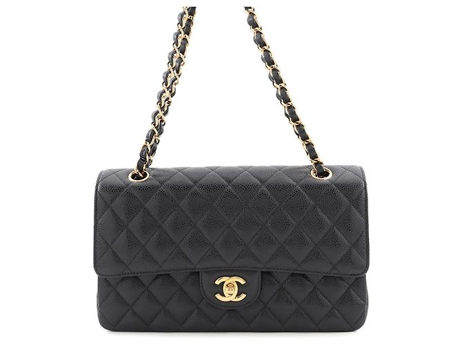 Bolsa de ombro com corrente Chanel em couro de bezerro granulado preto