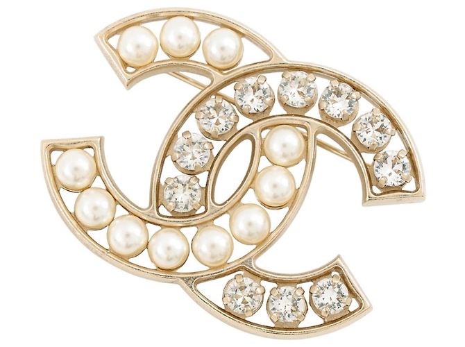 Broche Chanel en fausses perles et strass