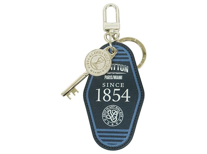 Louis Vuitton Keychain Charm Monogram LV Cruise M02700