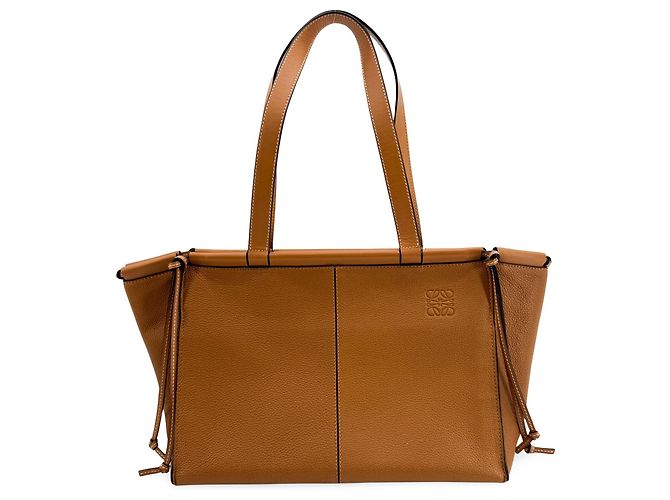 Loewe Cushion Leather Small Marrom