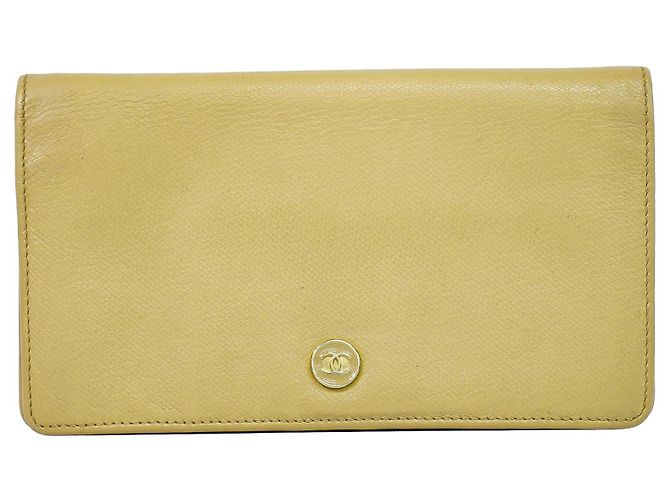 Cartera bifold Chanel CC de piel medium