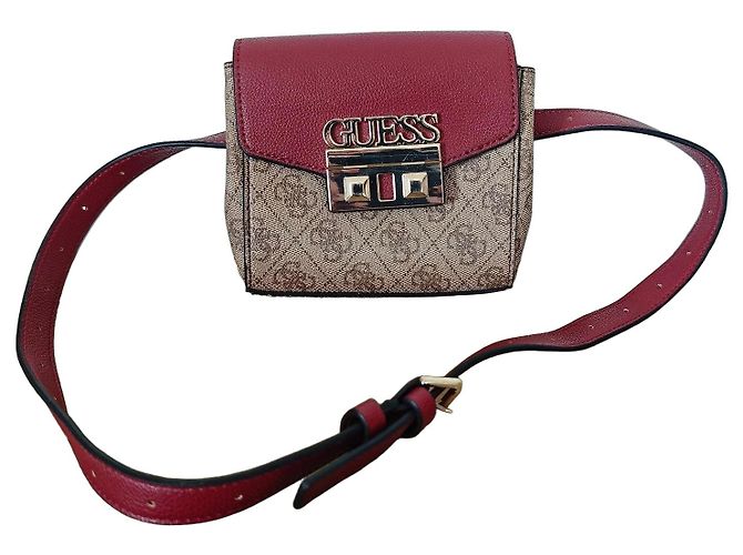 Sac banane Guess monogramme bordeaux