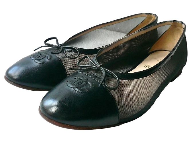 Chanel Black Leather and Mesh CC Bow Ballet Flats