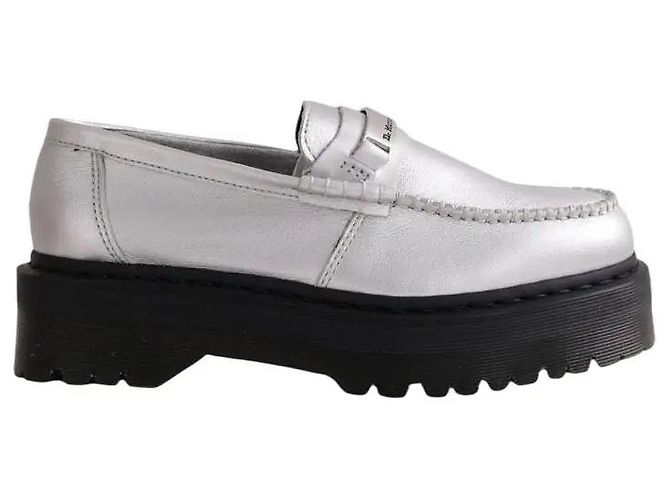 Mocassins Dr. Martens em couro prateado