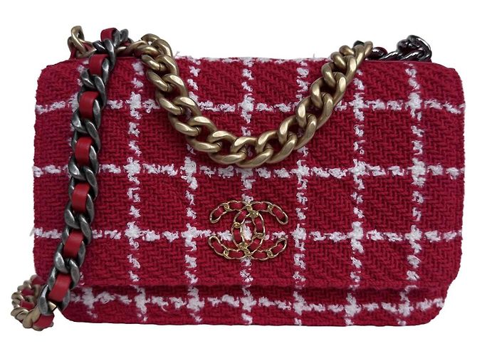 Chanel 19 Wallet on Chain Rouge Tweed
