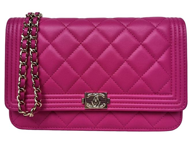 Chanel Le Boy WOC Cartera con cadena Rosa