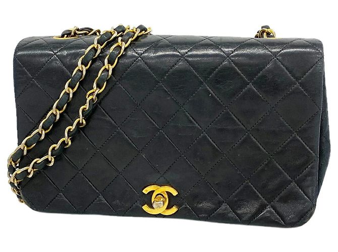 Bolsa de Ombro Chanel Matelassé com Corrente