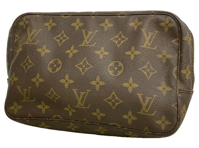 Pouch Louis Vuitton Monogram Toilette 23