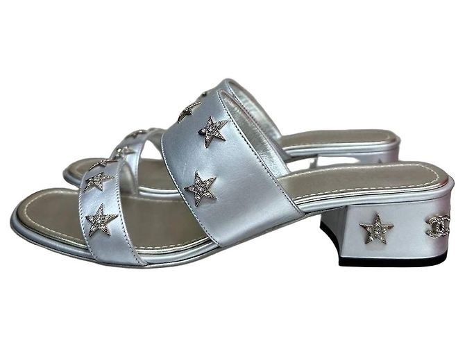 Chanel Silver Leather Star Crystal Mule Sandals EU 39 Pre-owned