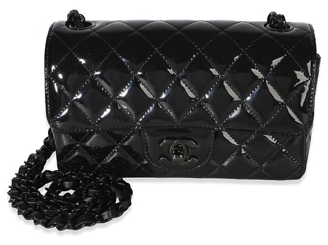 Gabrielle Sac Chanel So Black Mini Rectangular Flap en cuir verni matelassé Noir