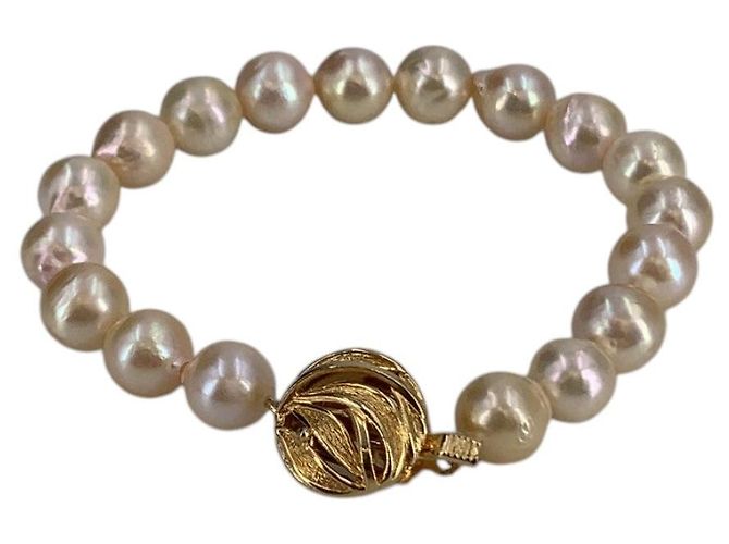 Autre Marque Pulseira de pérolas Baroque Light Pink 9 mm com fecho espiral em tom dourado texturizado