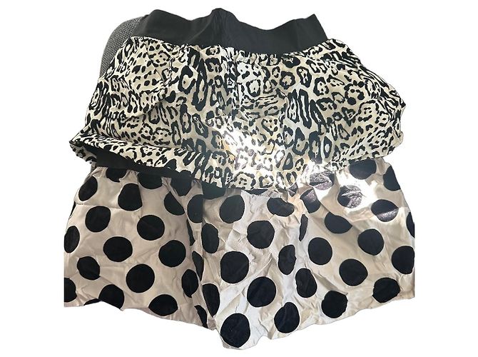 Saia Dolce & Gabbana de seda com estampado de leopardo e bolinhas