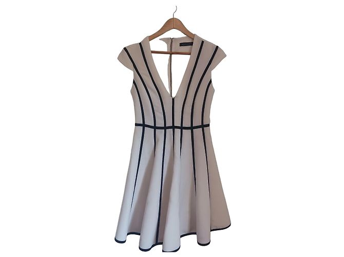 Mangano Jeanette Kleid mit Kontraststreifen