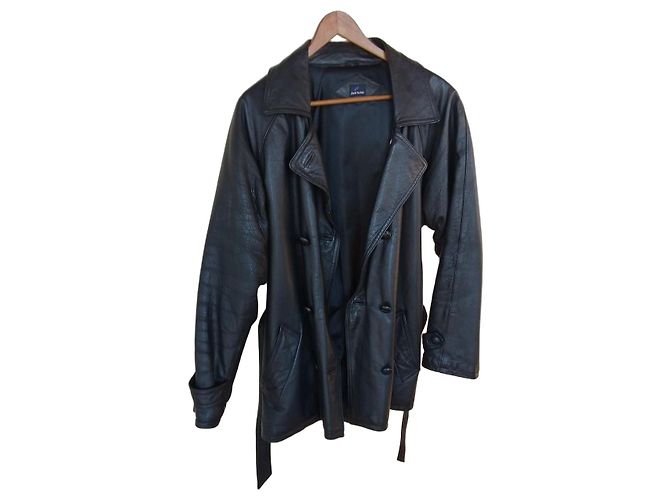 Autre Marque Daniel Hechter black leather jacket
