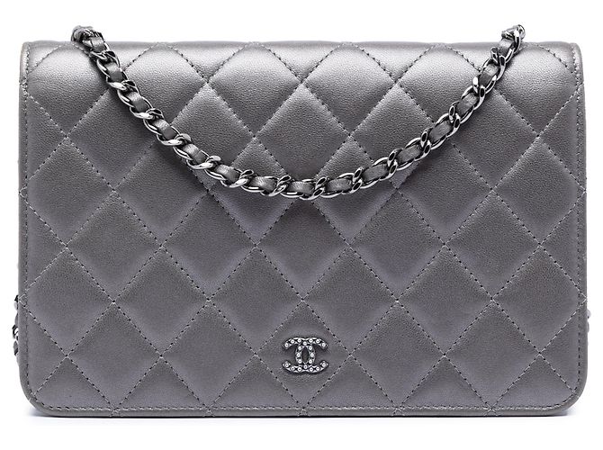 Chanel Silver CC gesteppte metallische Lammleder Wallet On Chain mit Kunstperlen