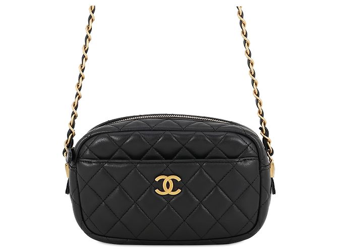 Chanel Borsa Camera Small CC Quilted in Pelle di Agnello Nera