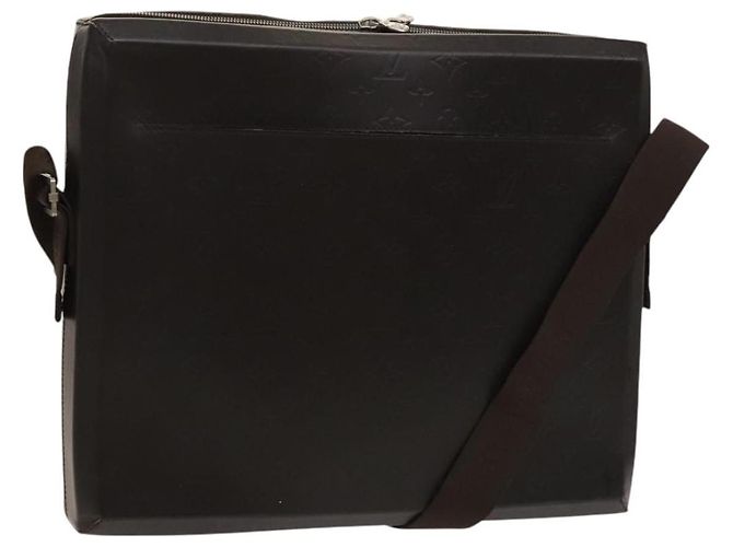 Louis Vuitton Steve Messenger Monogram Glace Leather