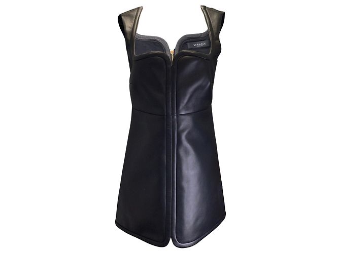 Versace Mini-Kleid aus schwarzem Lammleder