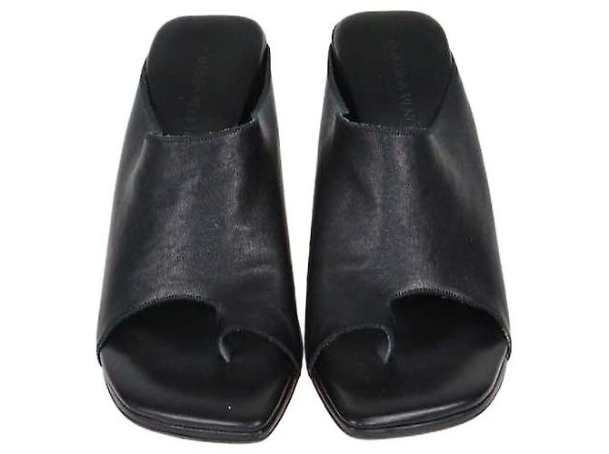 Mules in pelle nera Bottega Veneta
