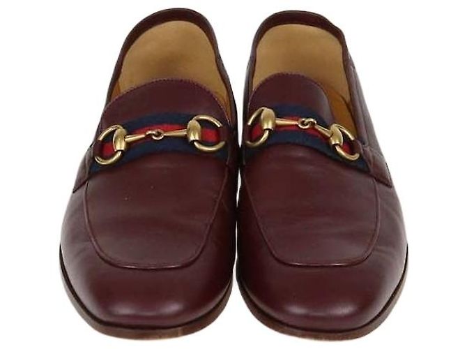 Mocassini Gucci in pelle bordeaux con Web e Horsebit