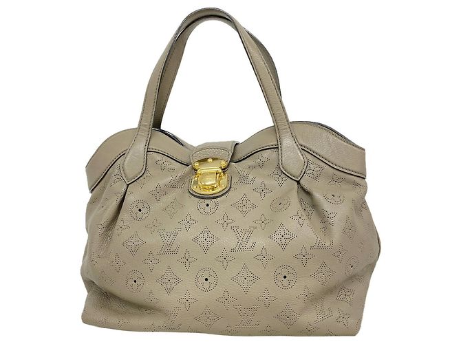 Bolso Louis Vuitton Mahina Seals PM